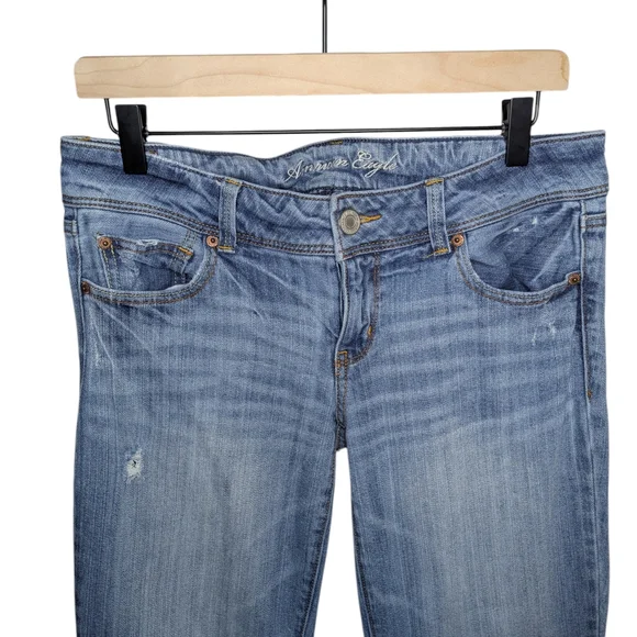 American Eagle Slim Boot Jeans Sz 10 Y2K Low Rise Stretch Distressed Light Wash - Picture 3 of 16